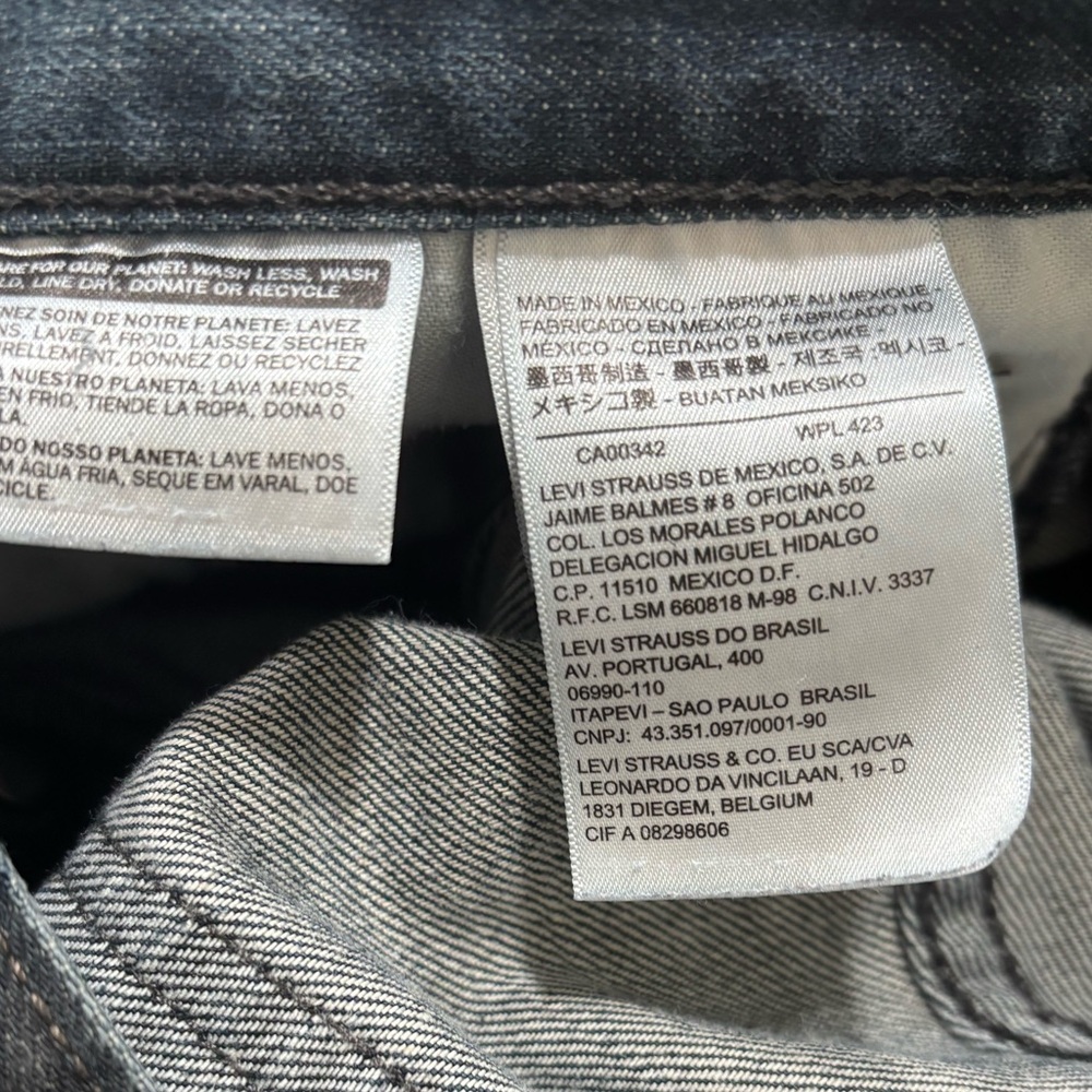 Levi’s 501 dark wash w44 L32 - Picture 5 of 8